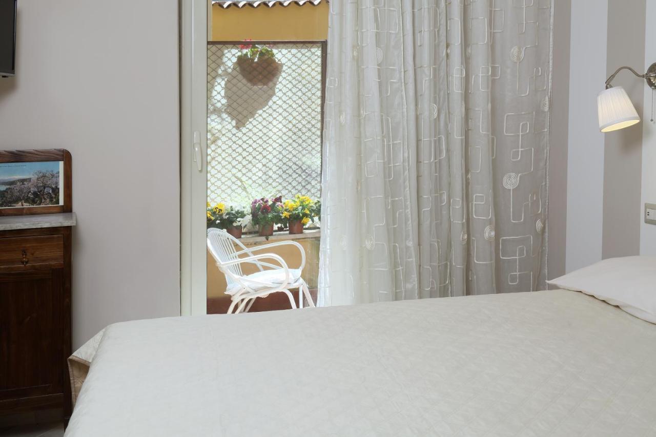 Taormina Centro Sea View Apartment Bagian luar foto